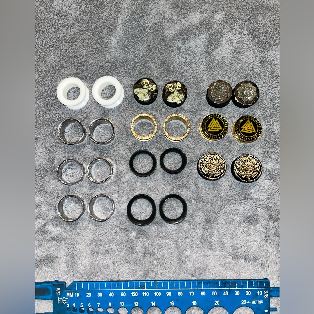 Ear Gauges / Plugs